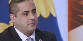 MIŠA VACIĆ: Ispitati ko finansira NATO lobistu, i DOŽIVOTNO mu zabraniti da uđe u Srbiju!