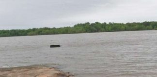 DVA DANA SE VODILA KAO NESTALA, PA PRONAĐENA ŽIVA POD VODOM U AUTU: Ribari pronašli potopljen džip u jezeru, pa ostali u šoku