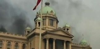 23. GODIŠNJICA PETOOKTOBARSKIH DEMONSTRACIJA U BEOGRADU: Dan posle kog je okončana vladavina Slobodana Miloševića