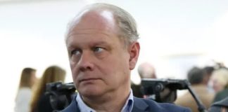 Panaotović: Odluka Spajića i PES-a da glasaju za rezoluciju o Srebrenici antisrpska, ali bi napuštanje većine od strane DNP-a i ostalih štetilo srpskim interesima
