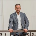 Politička opservacija i magnetizam duboke empatije